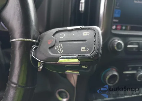 2020 Chevrolet Silverado 1500 из США, поврежденный, VIN 1GCPWCED1LZ102546